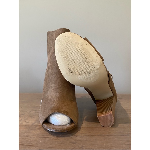 Women’s 'JustFab' bootie heels - Picture 6 of 7